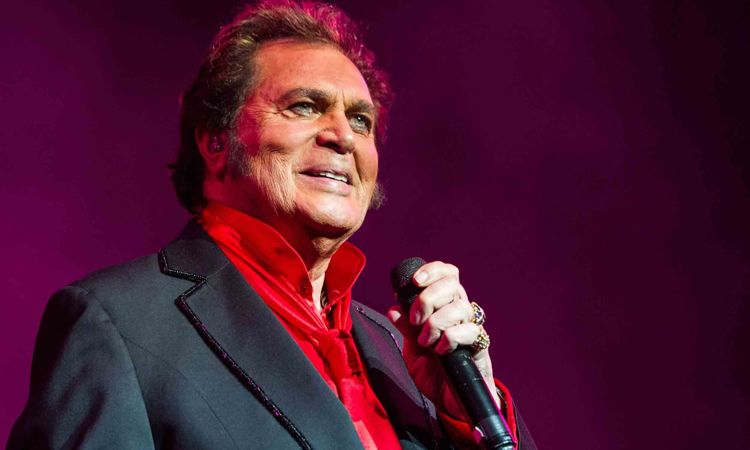 5 บทเพลงฮิตสุดไพเราะอมตะตลอดกาลของ Engelbert Humperdinck